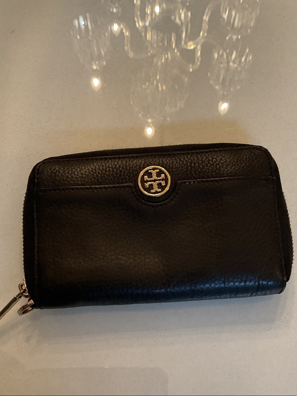 Tory Burch Black Leather Zip Wallet